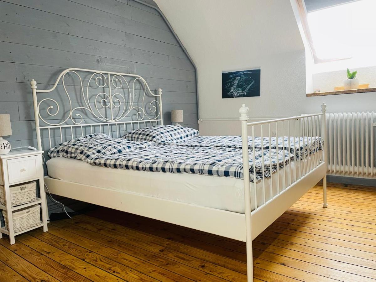 Ferienhaus Backesgarten Fuer 22 Personen Neichen Exterior foto