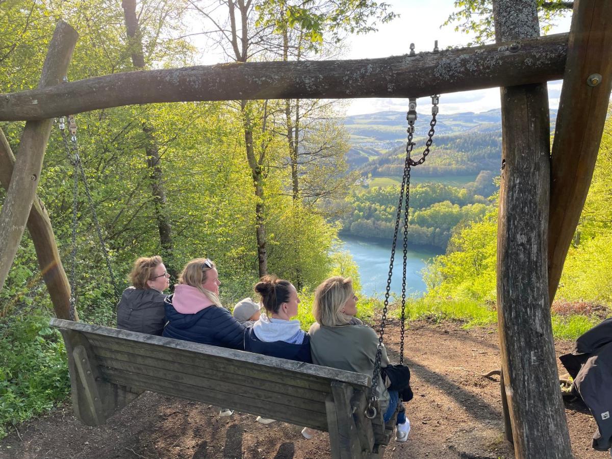 Ferienhaus Backesgarten Fuer 22 Personen Neichen Exterior foto
