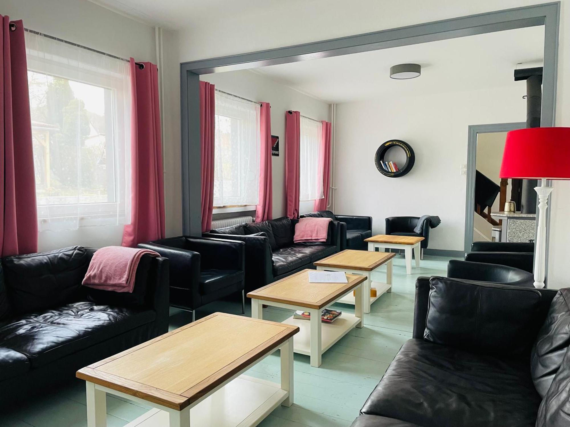 Ferienhaus Backesgarten Fuer 22 Personen Neichen Exterior foto