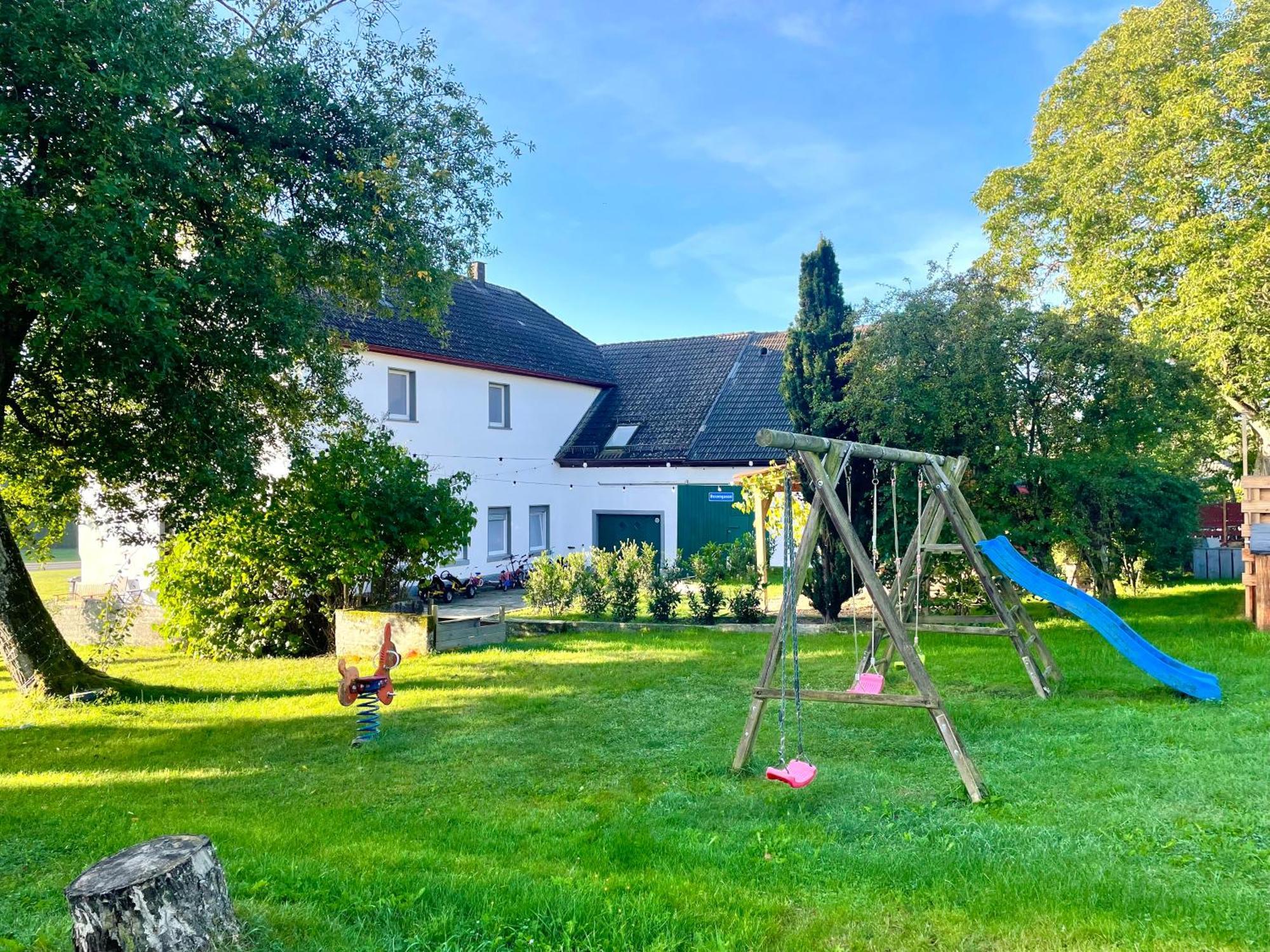 Ferienhaus Backesgarten Fuer 22 Personen Neichen Exterior foto