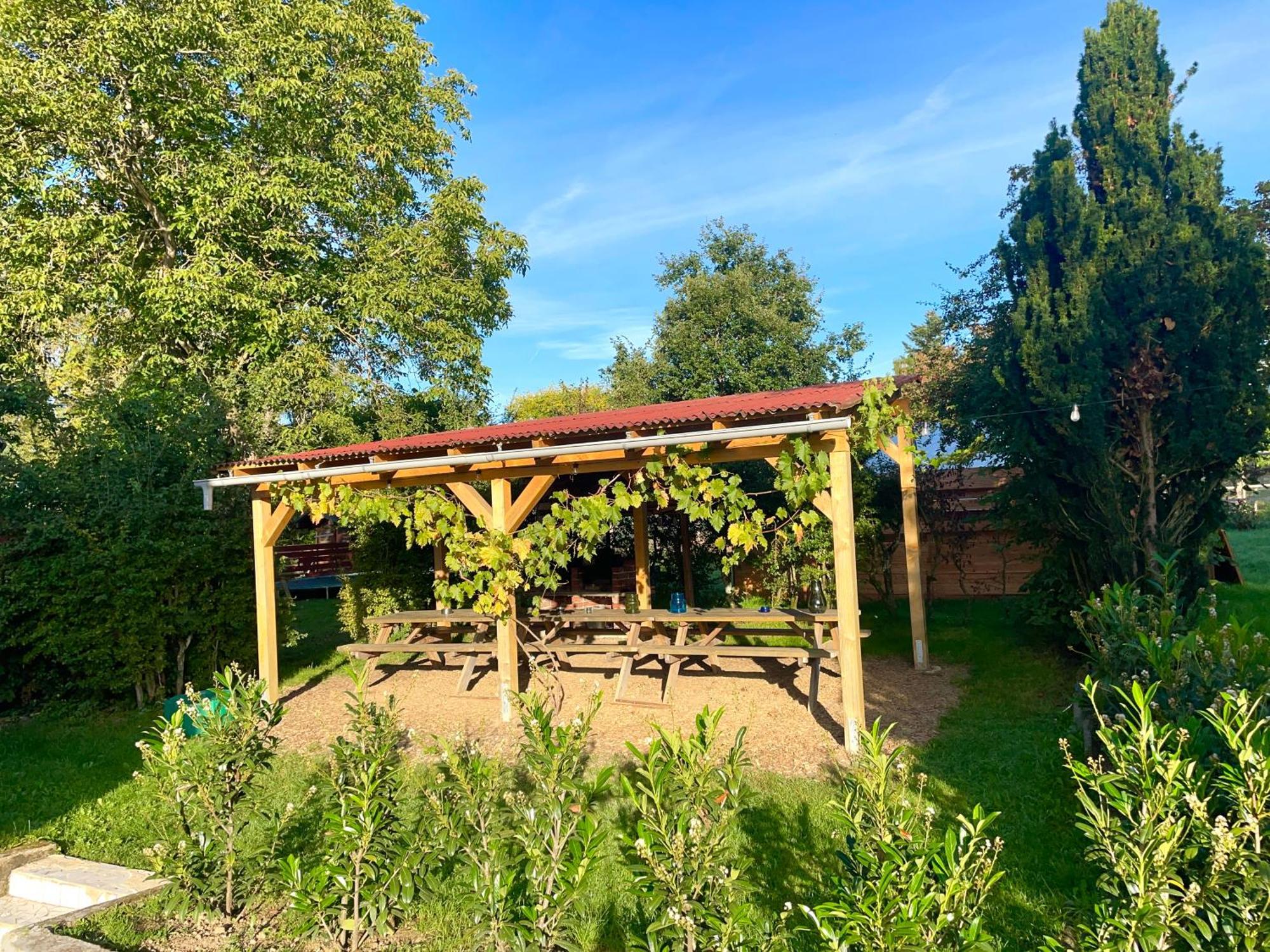 Ferienhaus Backesgarten Fuer 22 Personen Neichen Exterior foto